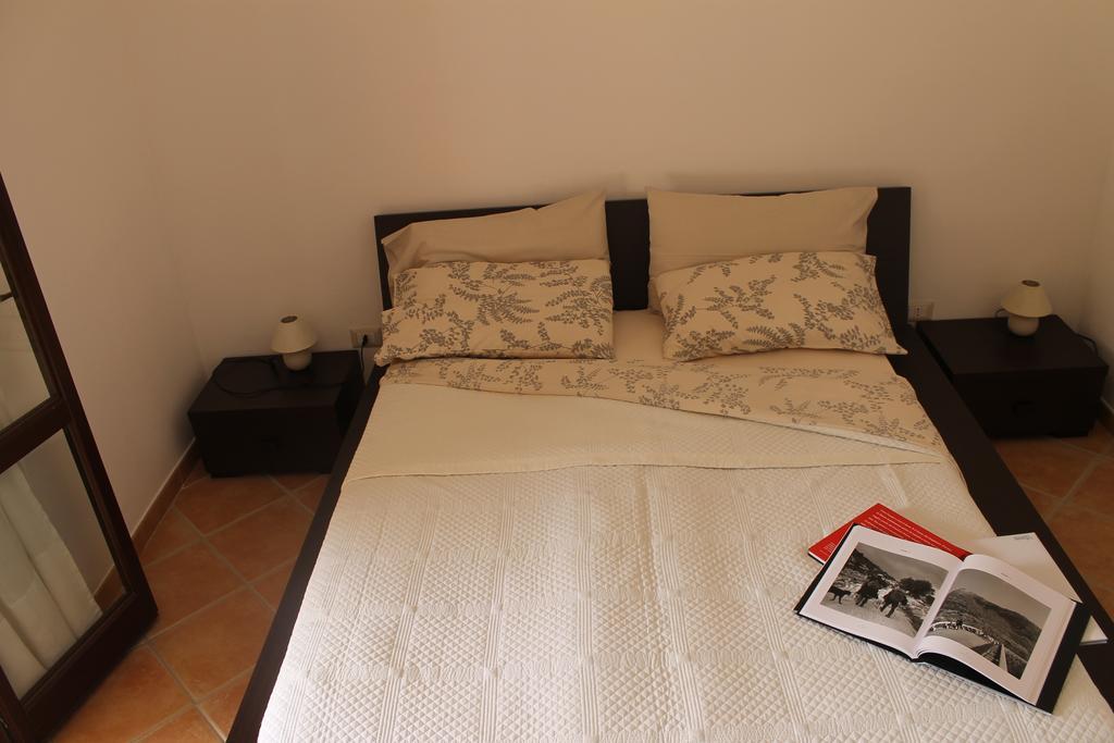 Casa Alessandra Àrbatax Екстериор снимка